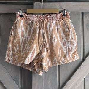 Aerie Peach and White Patterned Women Shorts